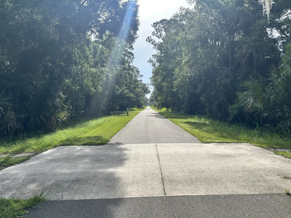 Near Geneva, Florida — August 8, 2026